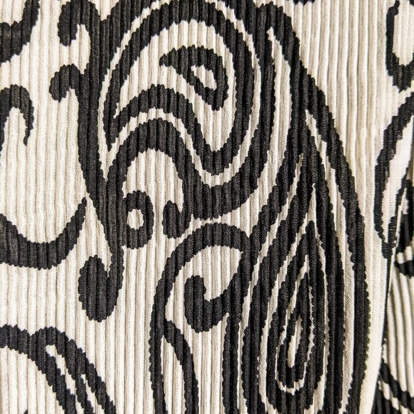 Violet and Claire paisley top, women's size large - Picture 4 of 9